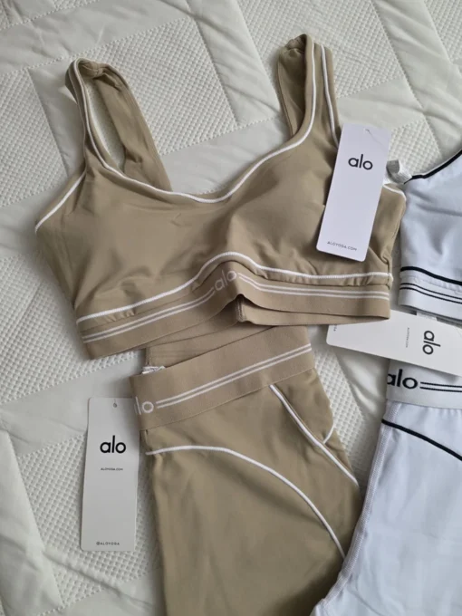 alo-athletic-clothesE2808B.webp