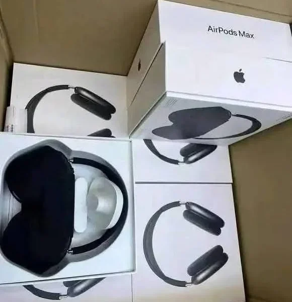 apple-airpods-max-pallets.webp